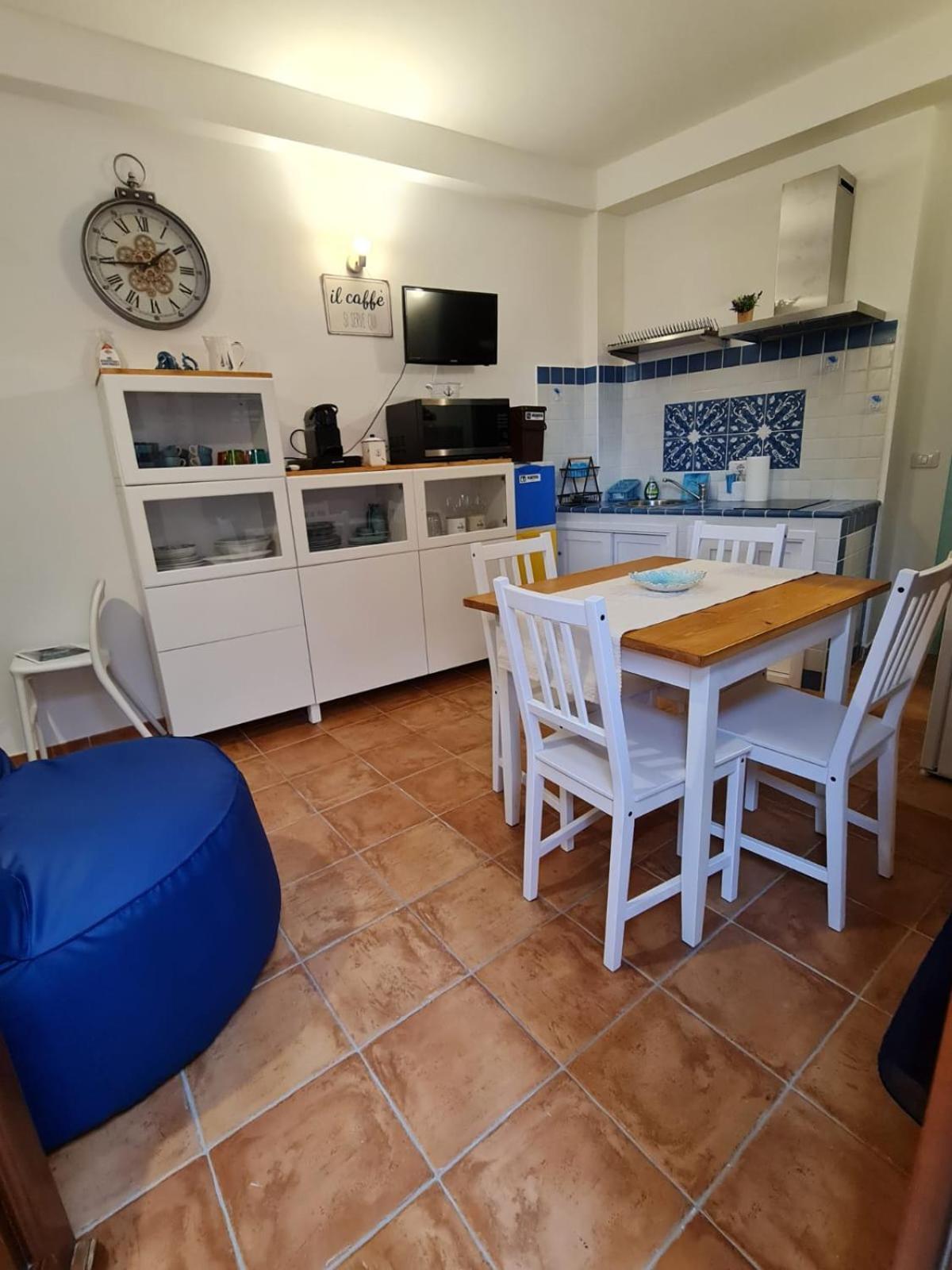 Apartmán La Casa Di Orimari SantʼAntìoco Exteriér fotografie